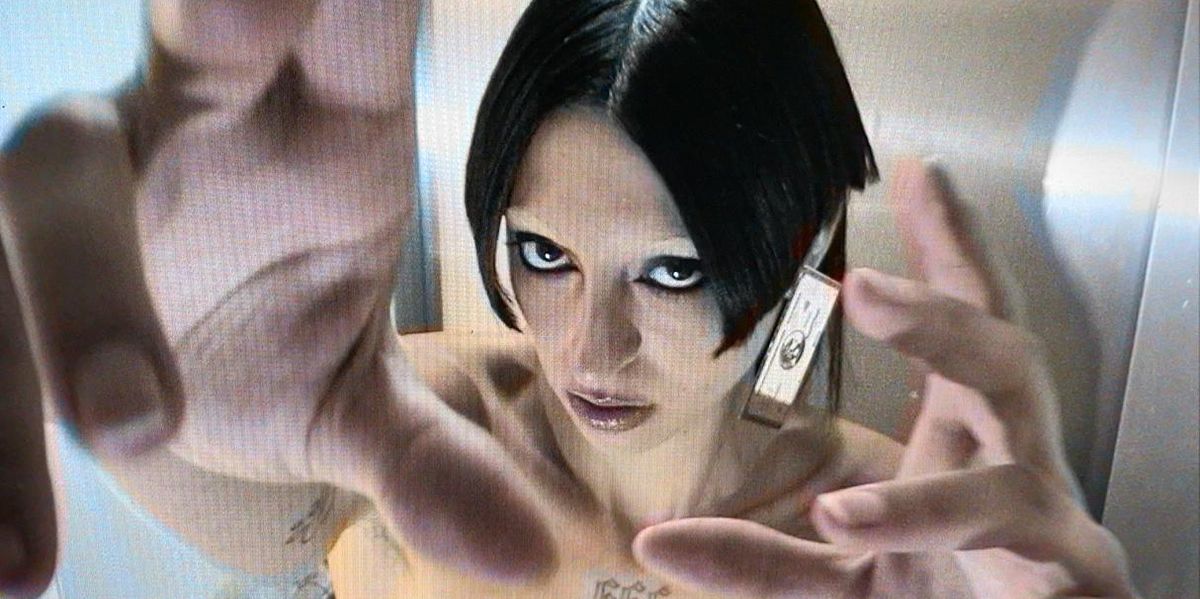 PAPER Fashion: Eyelid Licker