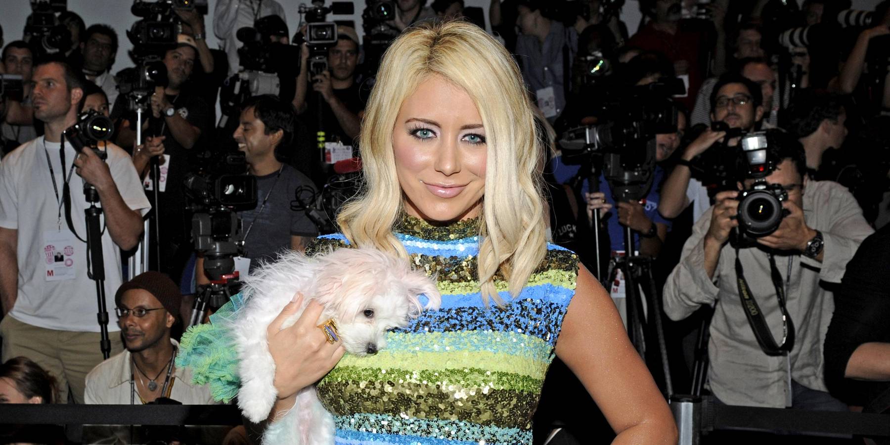 Aubrey O'Day Accused of Photoshopping Vacation Pics