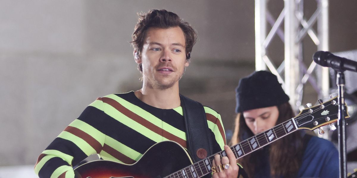 Harry Styles Rejects Queerbaiting Accusations