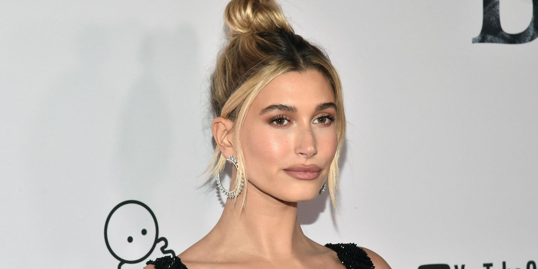 Hailey Bieber Has an Ovarian Cyst the 'Size of an Apple'