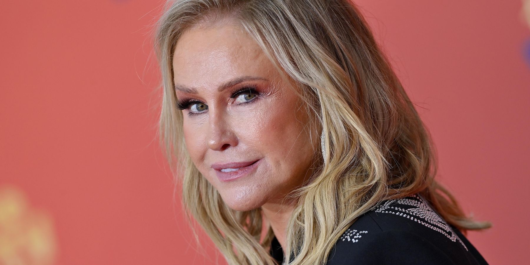 Kathy Hilton Apologizes to Mariska Hargitay for 'Rude' Moment