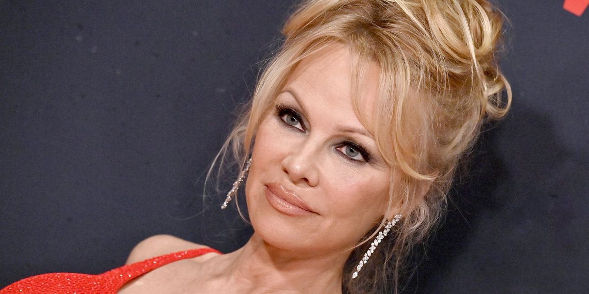 Pamela Anderson Addresses Controversial #MeToo Comments