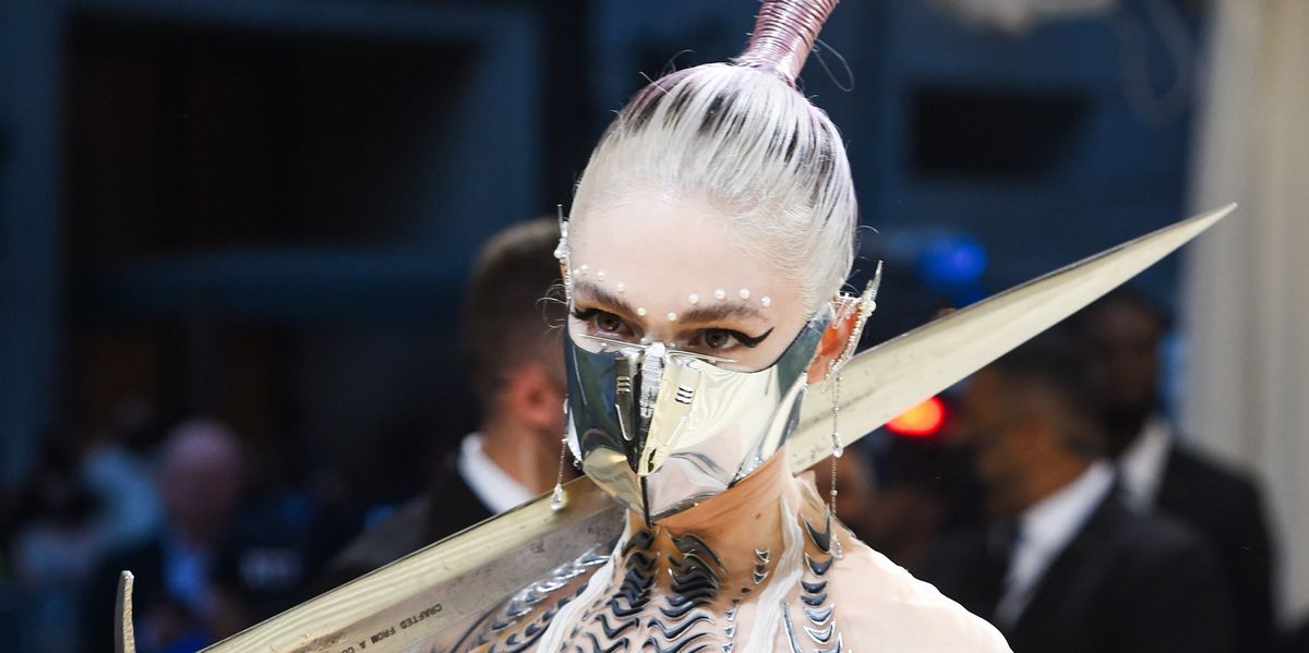 Grimes Changes Her Daughter's Name to 'Y'