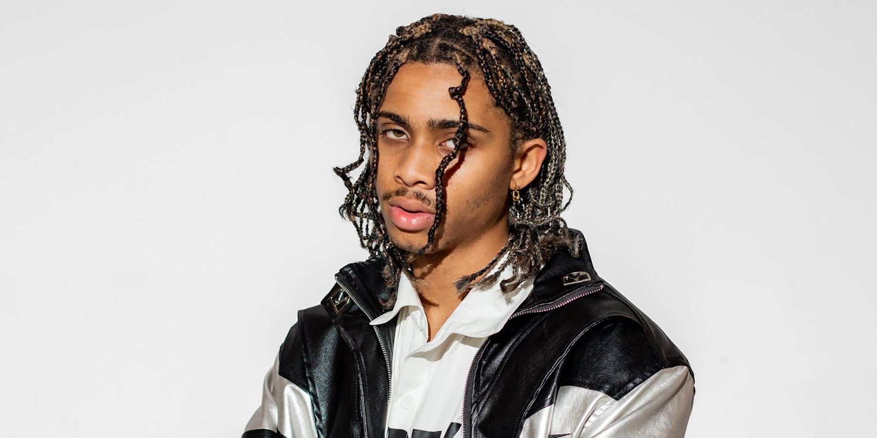 Bathroom Antics: Bryce Xavier's AM and PM Routines