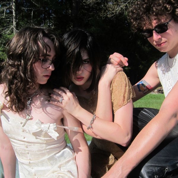 Behind the Scenes of Sunflower Bean's 'SHAKE'