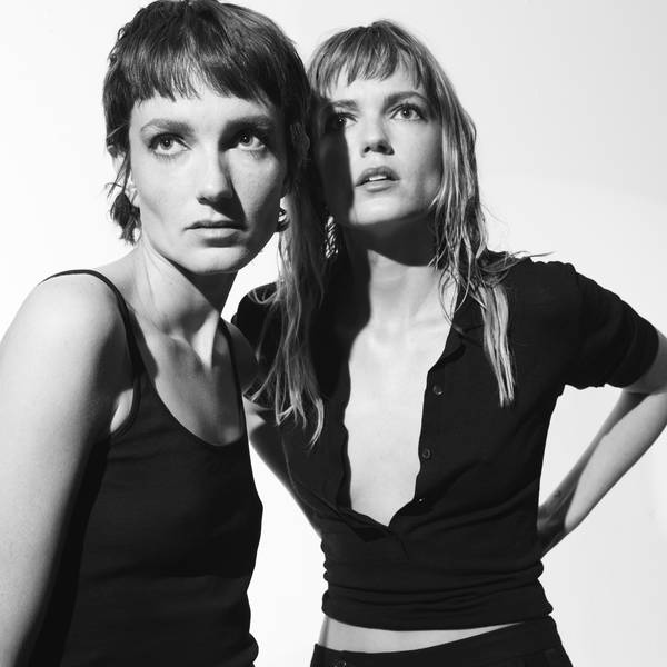 Twin Pop Duo Say Lou Lou Play in the 'Dust'