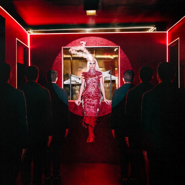 A Party Girl’s Guide To Finding Love in the Club (According to Linux)