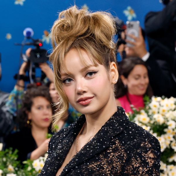 Lisa Casually Rocks a $200,000 Birkin for No Reason