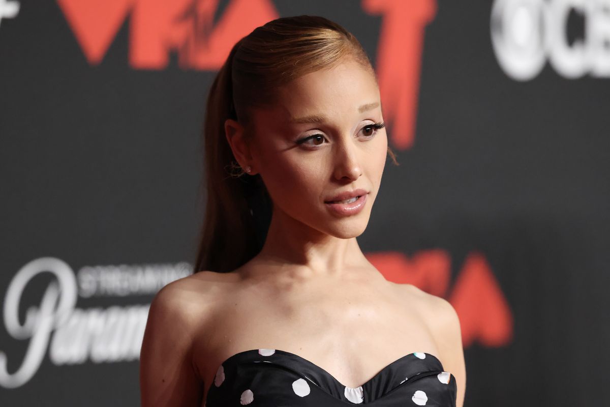 Ariana Grande Spares Fans from the Perils of Dynamic Pricing