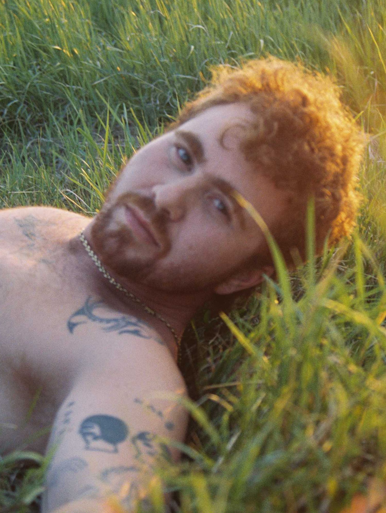 Avery Tucker Scratches the Walls on 'Paw'