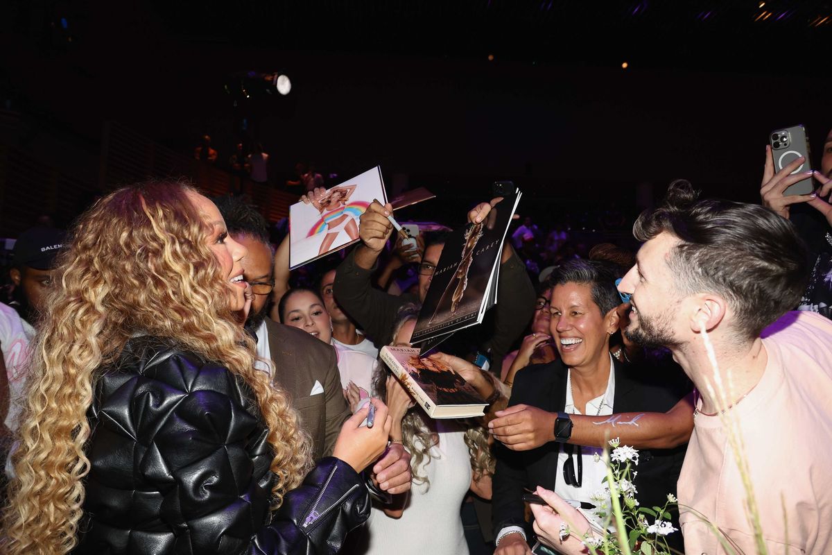 Lambs React to Mariah Carey's New Album