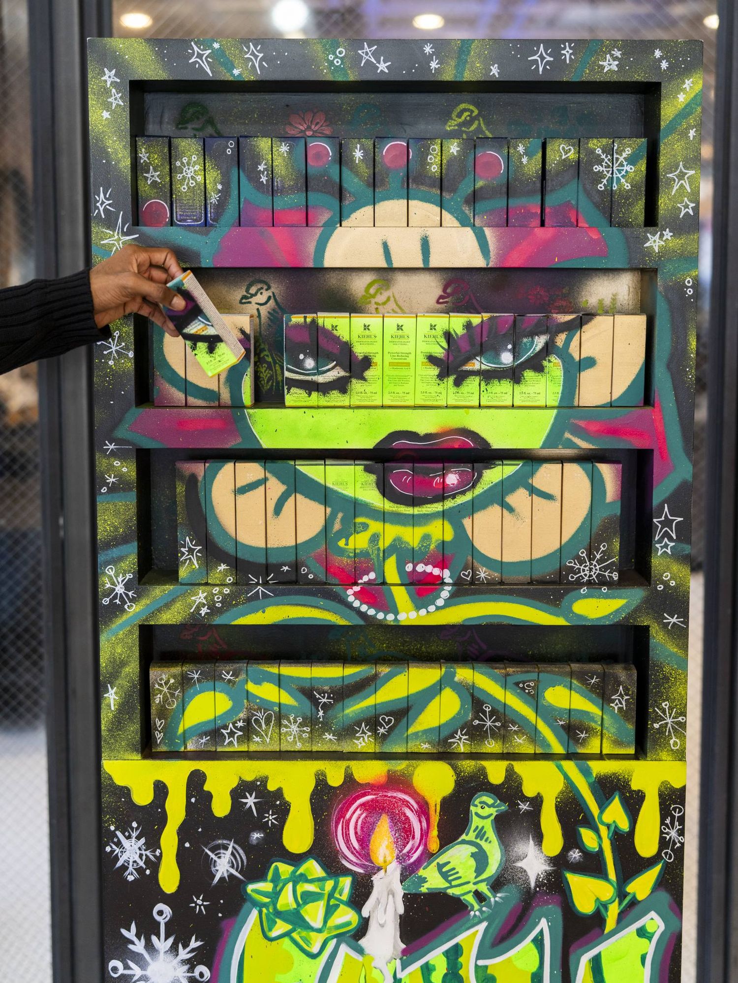 Kiehl’s and Lady Pink Give the Gift of Art This Holiday Season