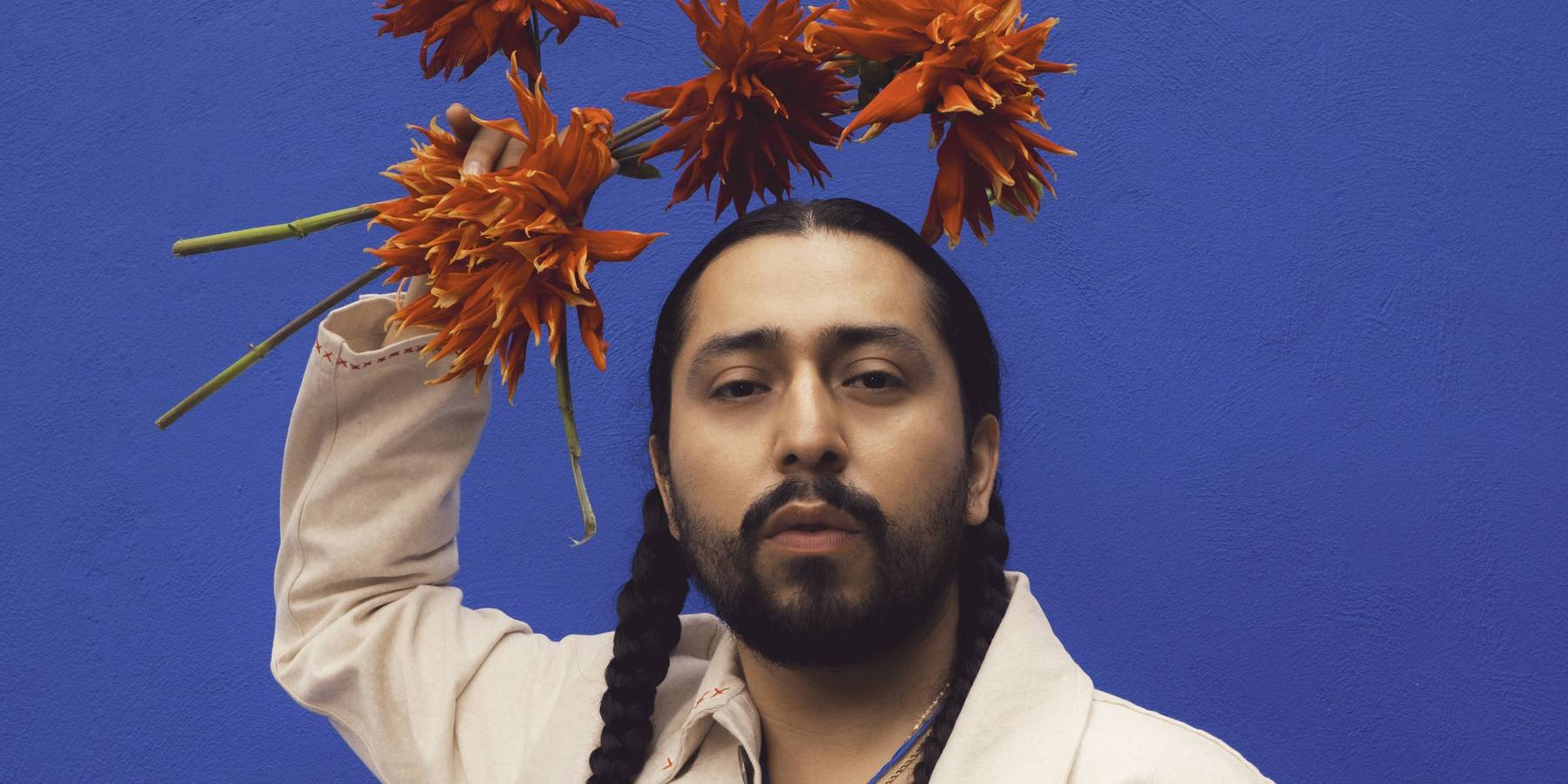 Juan “El Creativo”: El estilismo floral que cultiva comunidad