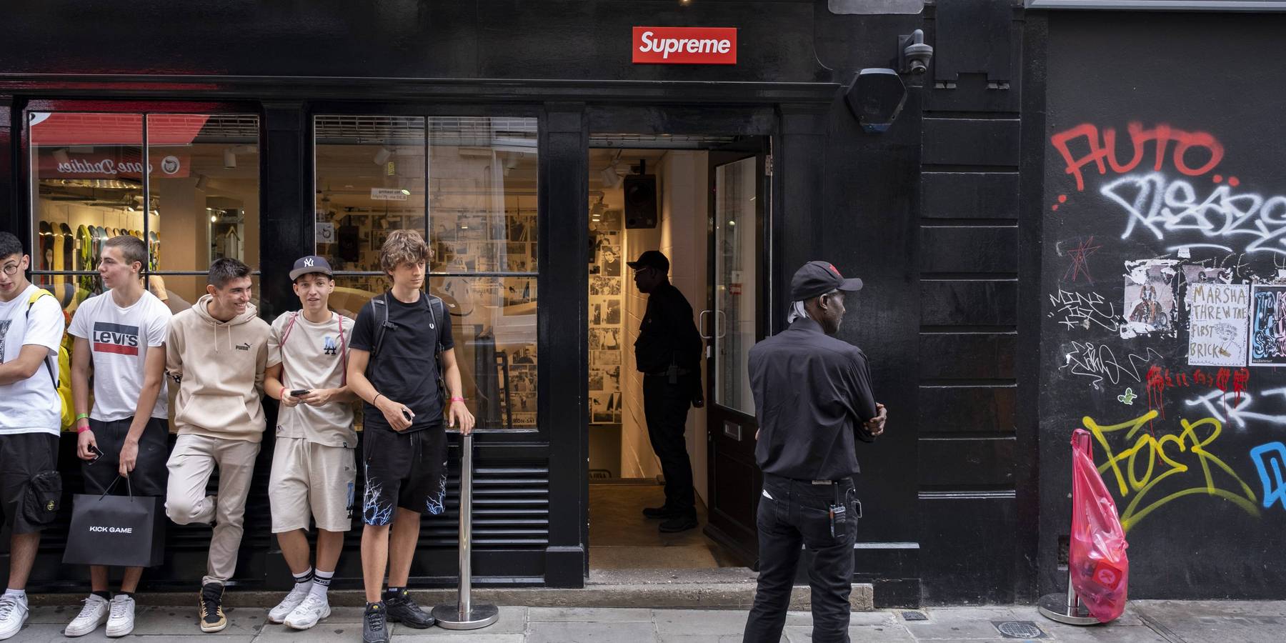 Popping Out for Pop-Ups #LineSummer