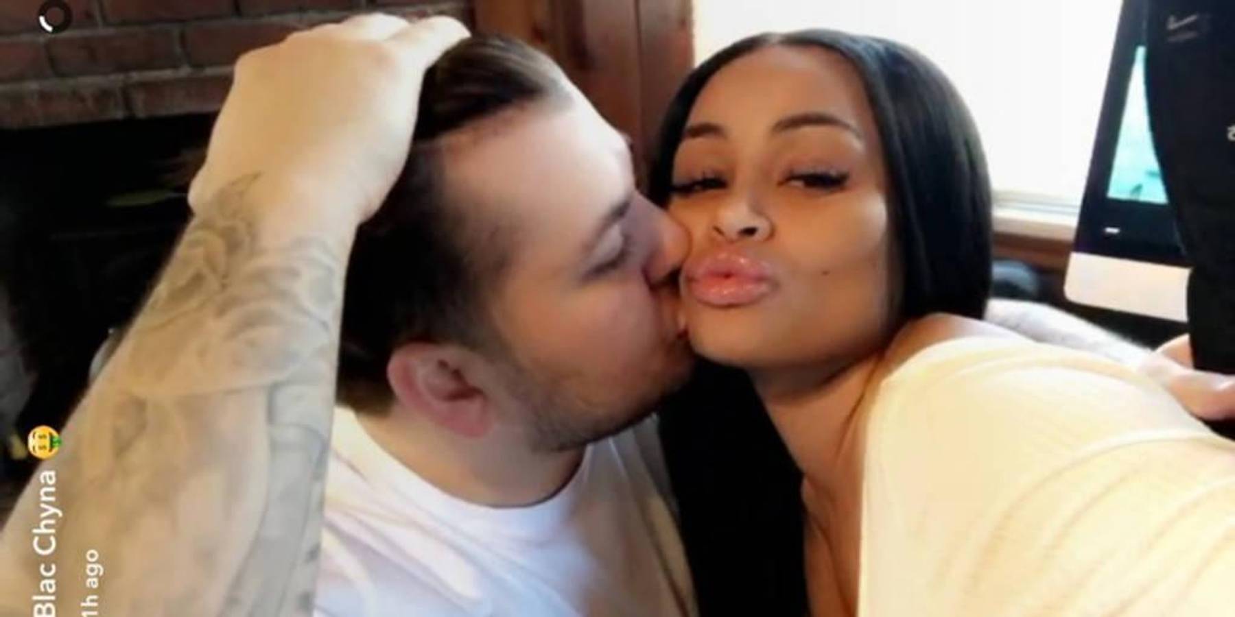 Rob Kardashian and Blac Chyna Are Back to Smooching on Snapchat