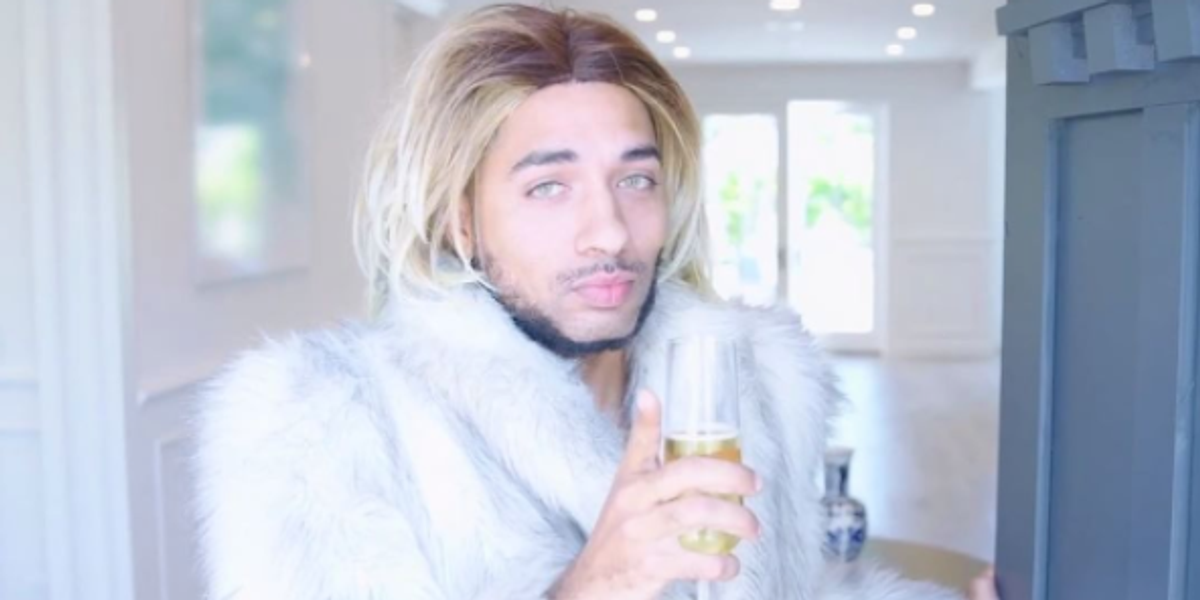 Updated: Joe Mande and Super Deluxe Are Creating Joanne the Scammer's TV Show