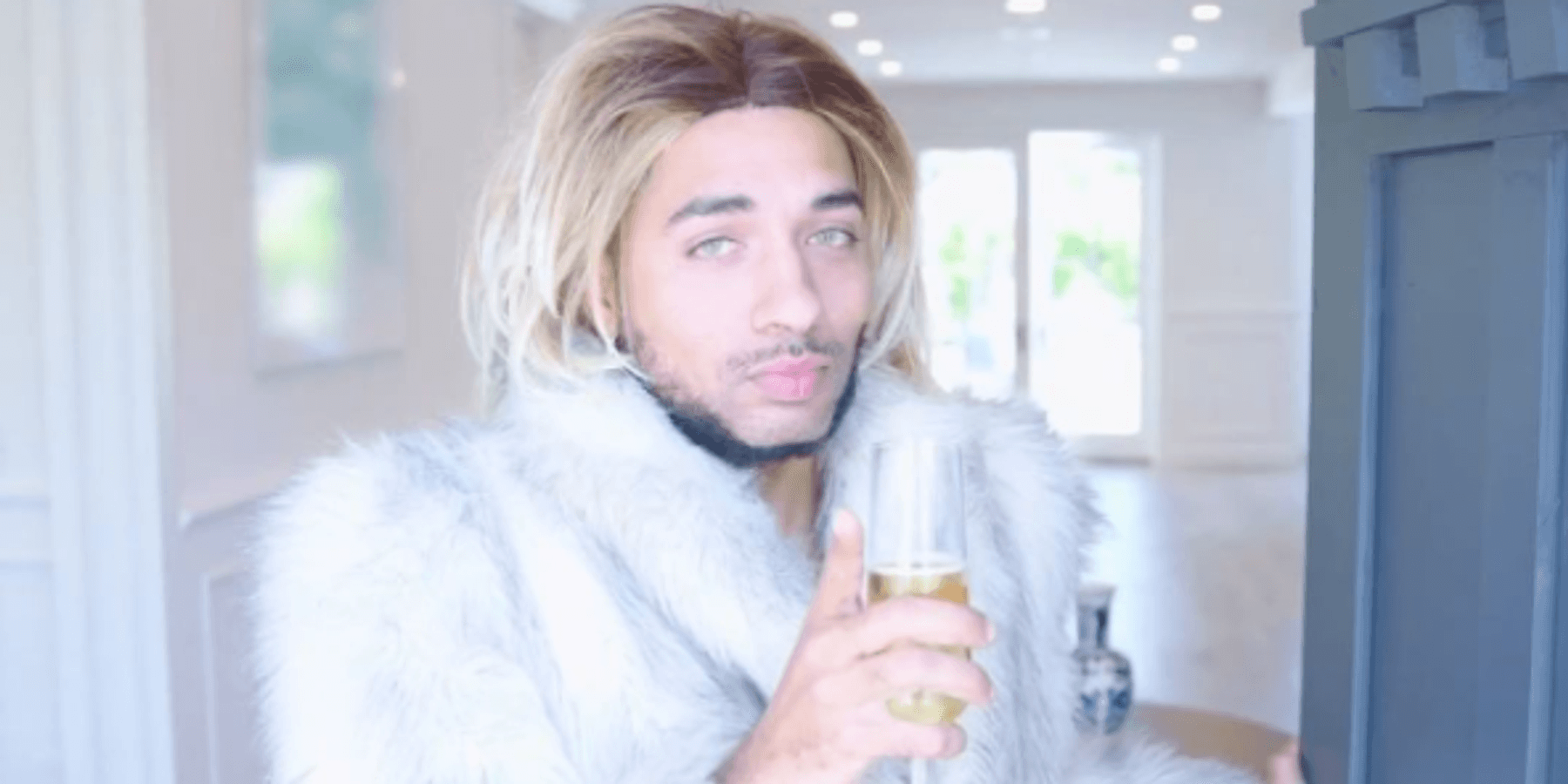 Updated: Joe Mande and Super Deluxe Are Creating Joanne the Scammer's TV Show