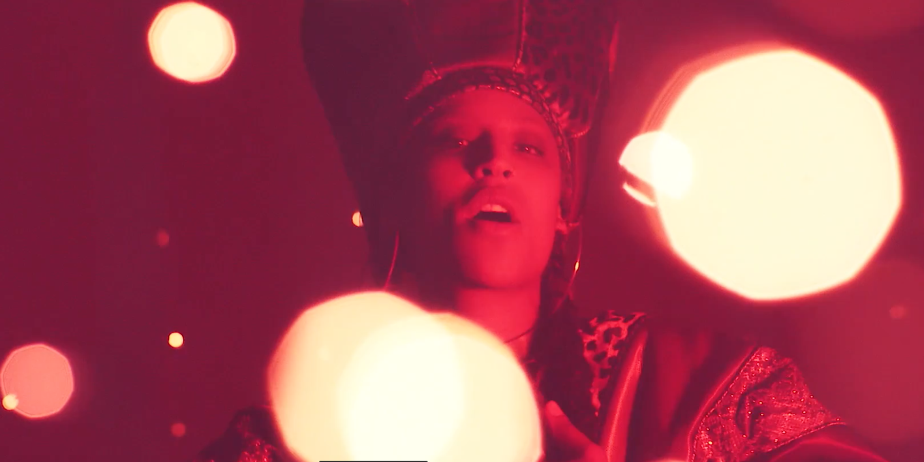 Brooklyn Singer Sandflower Wants You to Sit at Her Lunch Table