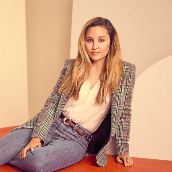 Amanda Bynes Is Engaged