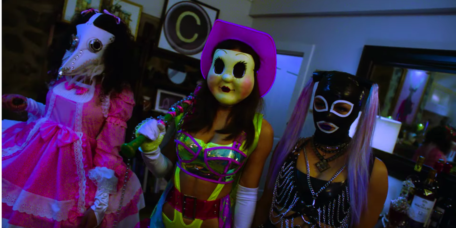 Bella Thorne Directed a Mini Horror Movie