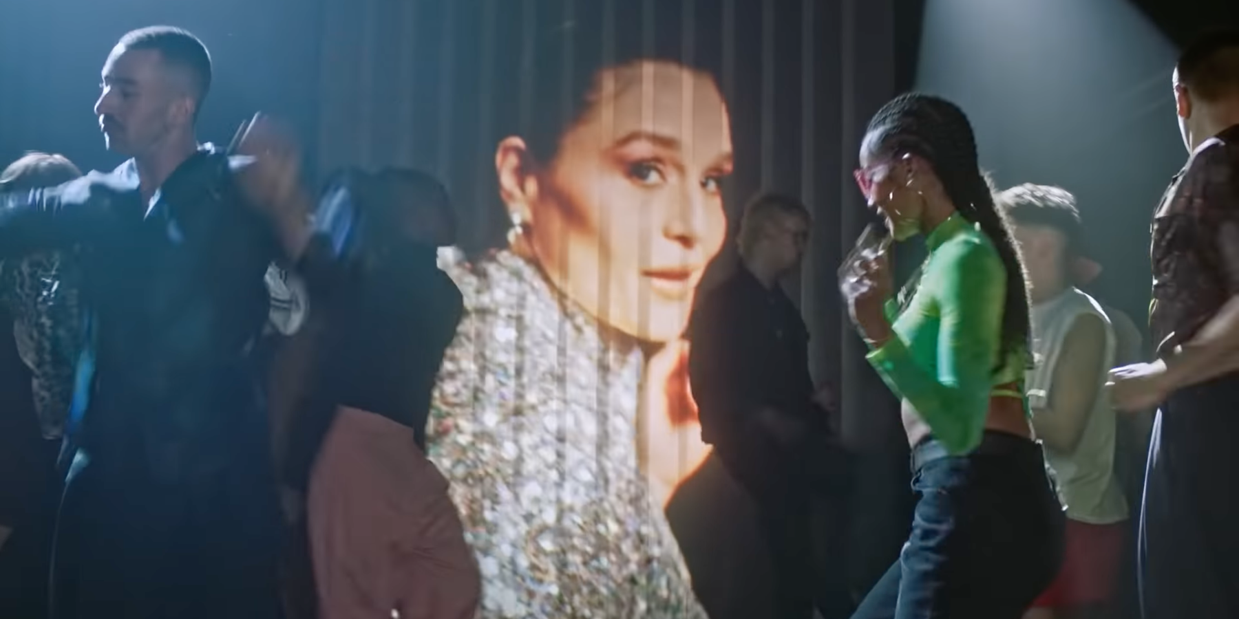 More Jessie Ware? Yes, 'Please'