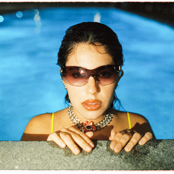 In the Water with VALÉ