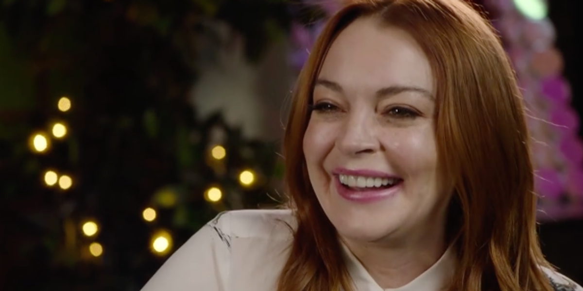 Watch Lindsay Lohan Hijack Strangers' Social Media For Her New Reality Show