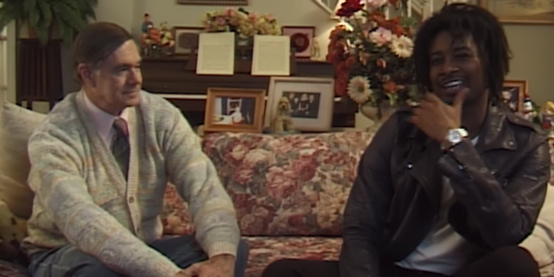 Watch Gus Van Sant and Danny Brown Talk Trump on a Sitcom Set