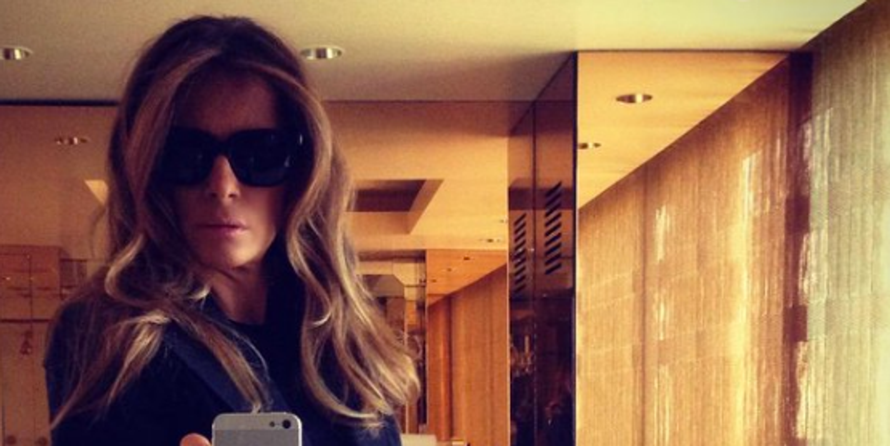 Once Again Melania Blatantly Rejects Donald