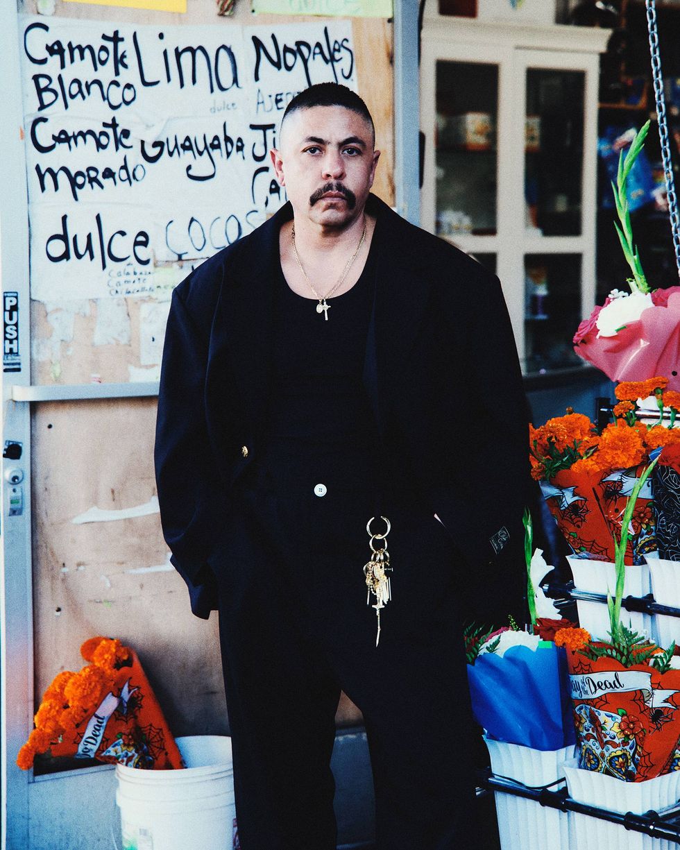 Jess Cuevas, Willy Chavarr\u00eda Art Director